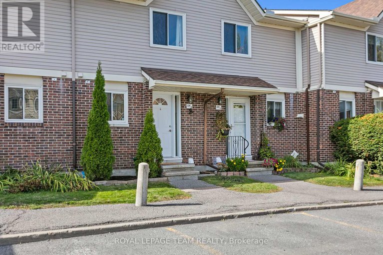 28996463/d-114-valley-stream-drive/leslie-park/ottawa/ontario/K2H9E1_2