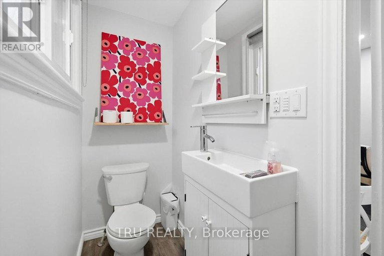 29377340/355-cambridge-street-n/west-centre-town/ottawa/ontario/K1R7B3_12