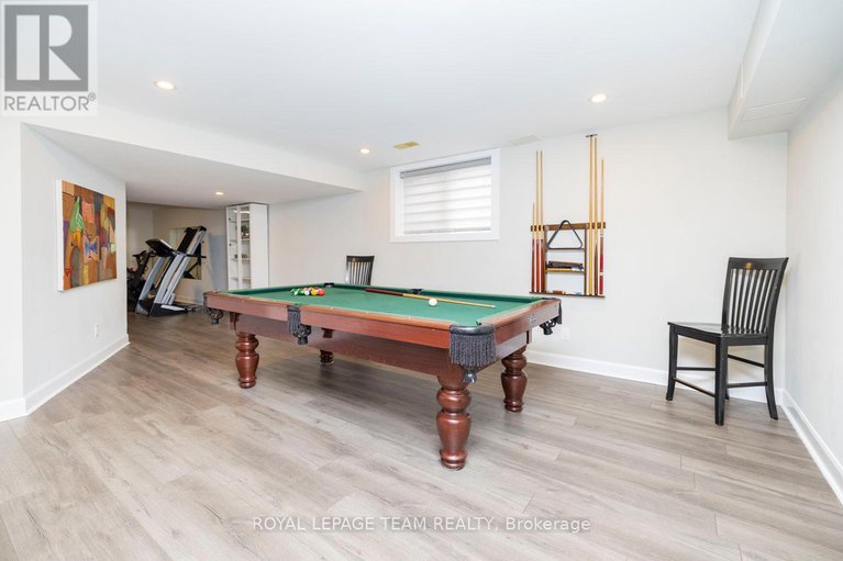 28933926/213-cabrelle-place-e/manotick-village-manotick-estates/ottawa/ontario/K4M0A9_36
