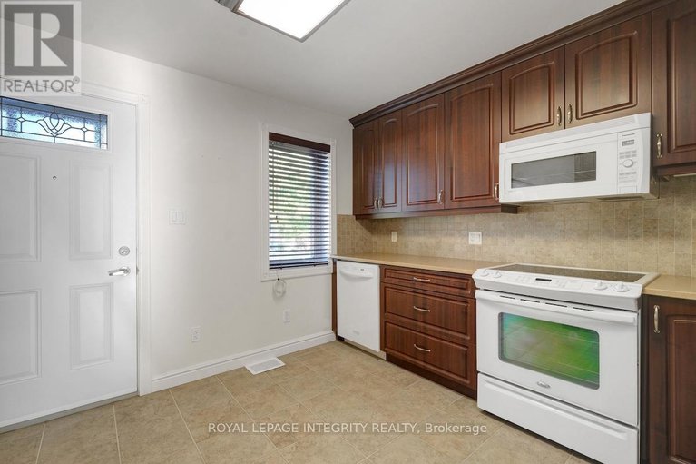 28782418/348-lafontaine-avenue/vanier/ottawa/ontario/K1L6X5_13