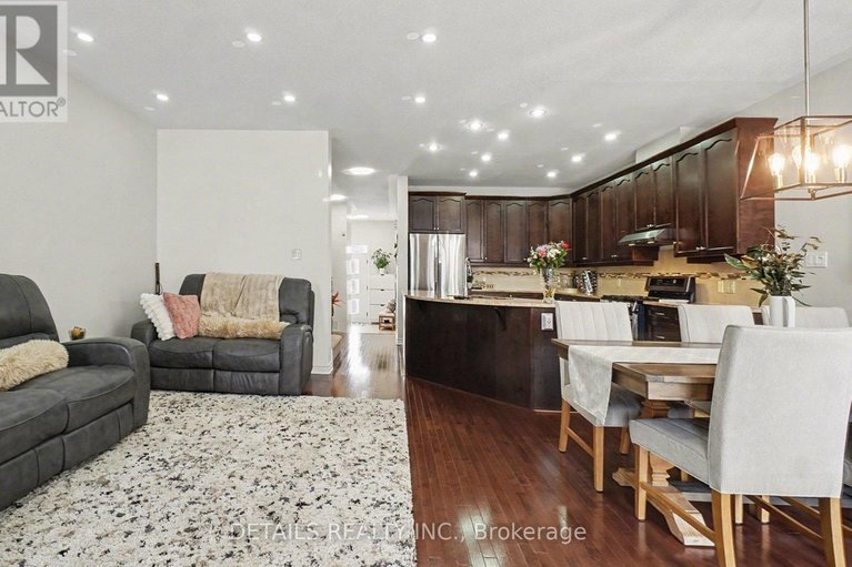 29483719/112-whispering-winds-street/mer-bleuebradley-estatesanderson-park/ottawa/ontario/K1W0B7_6