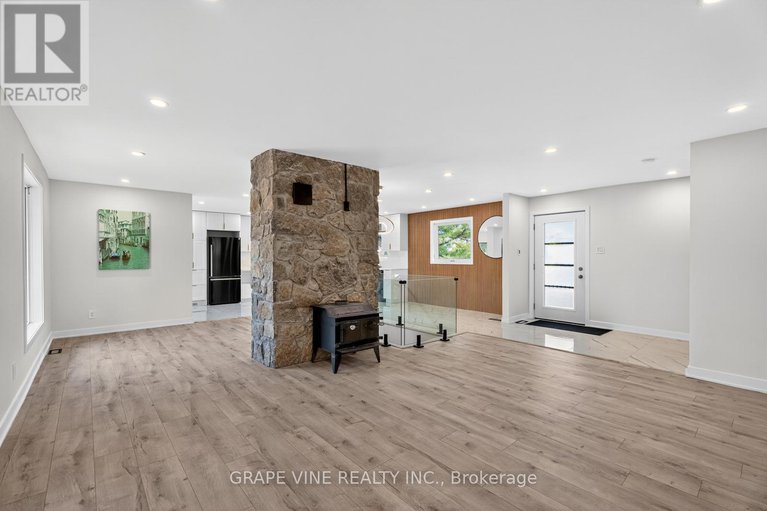 28849107/135-manion-road/huntley-ward-south-west/ottawa/ontario/K0A1L0_6