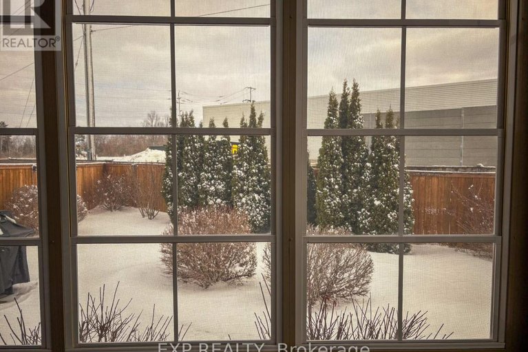 29493272/182-elk-street/renfrew/renfrew/ontario/K7V1A0_15