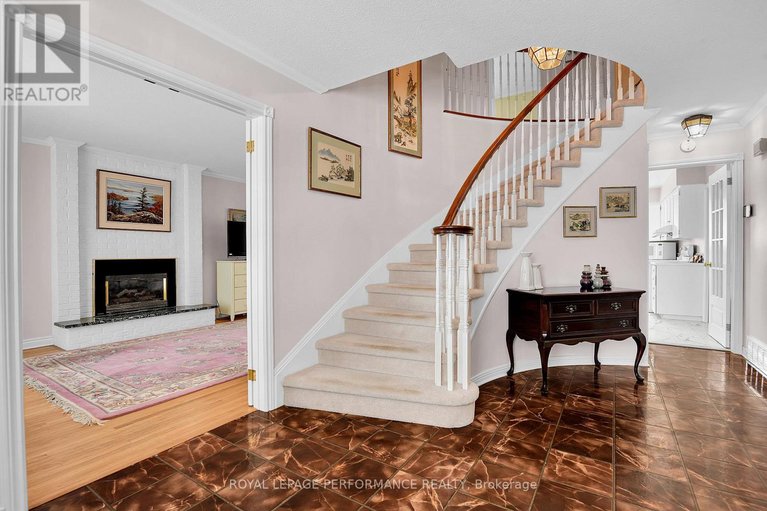 29487498/15-woodfern-court/sheahan-estatestrend-village/ottawa/ontario/K2H8Y9_5