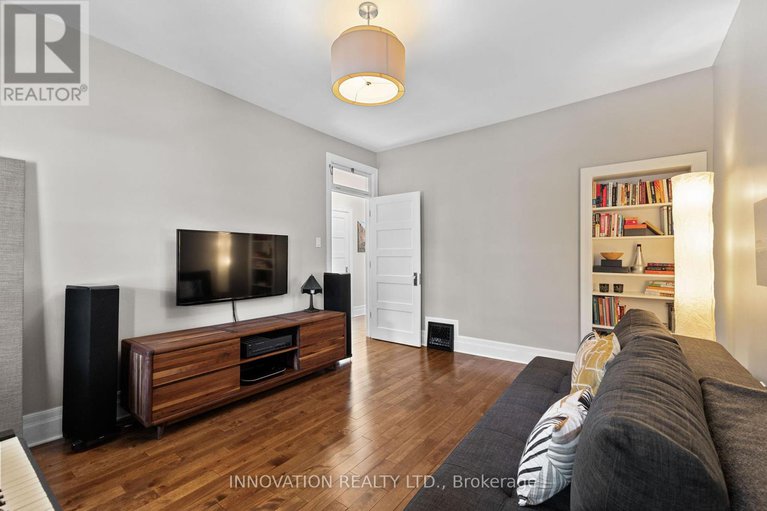 28628506/576-maclaren-street/ottawa-centre/ottawa/ontario/K1R5K9_17