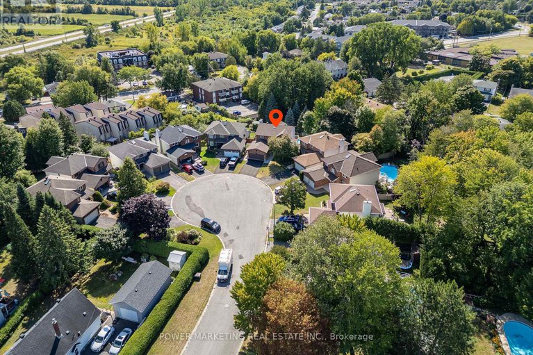 29131275/5722-kemplane-court/blackburn-hamlet-south/ottawa/ontario/K1W1B8_43