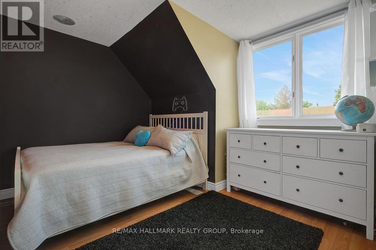 28915575/3243-southgate-road/south-keys/ottawa/ontario/K1V7Y2_25