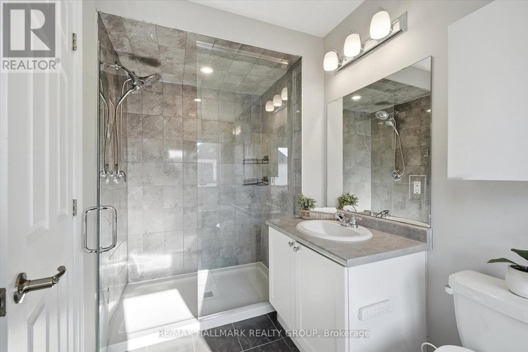 29431377/130-umbra-place/half-moon-bay/ottawa/ontario/K2J6N7_17