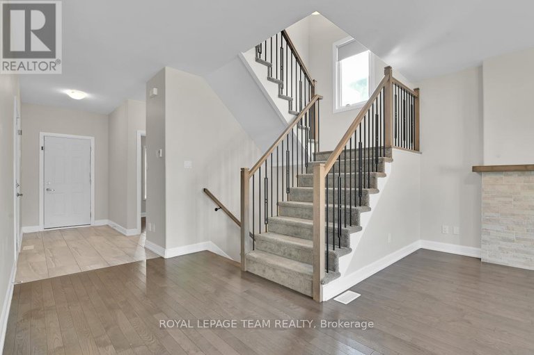 28851206/69-duncanville-street/village-of-russell/russell/ontario/K4R0E9_9