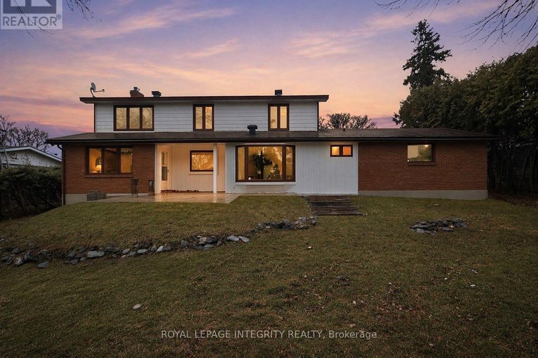 29618053/68-beaver-ridge/city-viewskylinefisher-heightsparkwood-hills/ottawa/ontario/K2E6E4_47