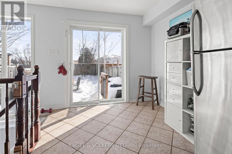 29393550/783-nesting-way/fallingbrookgardenway-south/ottawa/ontario/K4A3X6_14