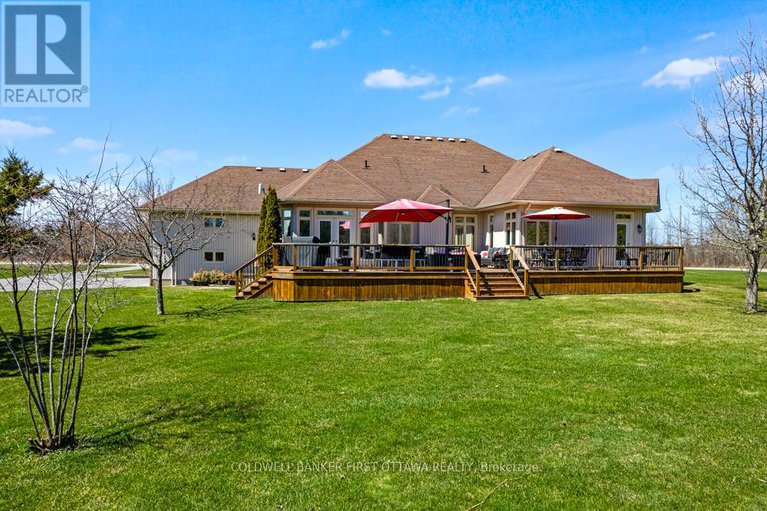28050284/556-west-point-drive/drummondnorth-elmsley-north-elmsley-twp/drummondnorth-elmsley/ontario/K7H3C7_2