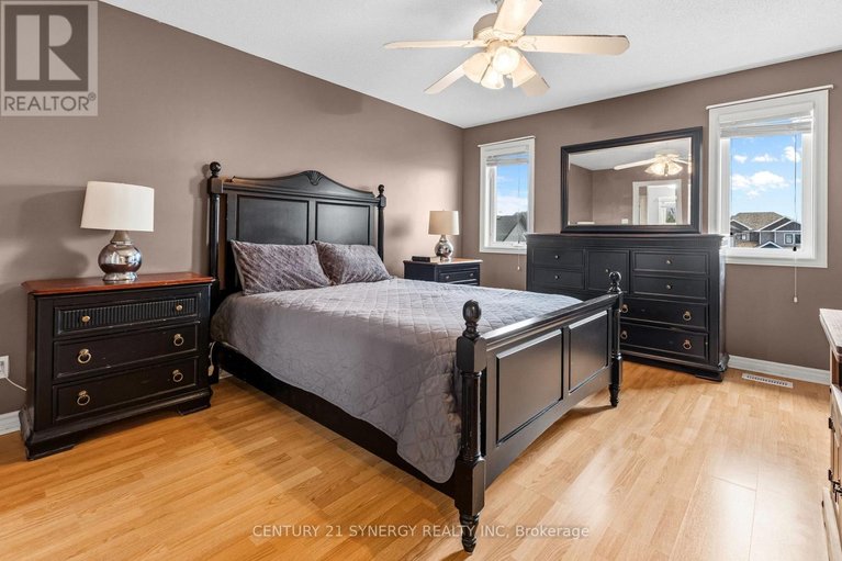 29678242/207-stiver-street/village-of-russell/russell/ontario/K4R1G9_29
