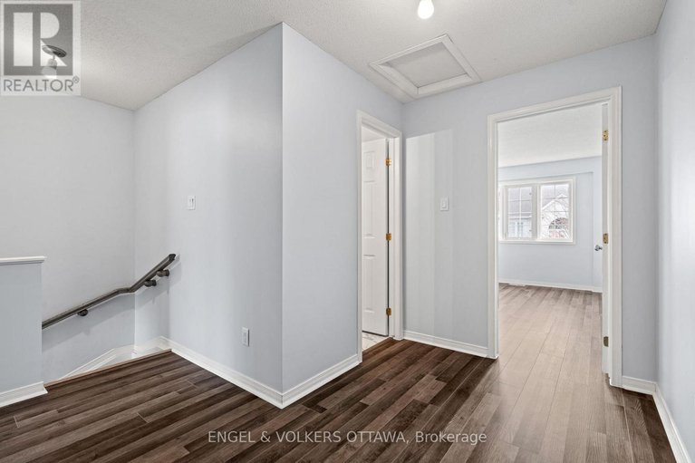 28991870/142-wharhol-private/westcliffe-estates/ottawa/ontario/K2H1G5_15