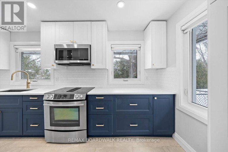 29447126/21-turtleback-way-drive/stittsville-south/ottawa/ontario/K2S1P8_30