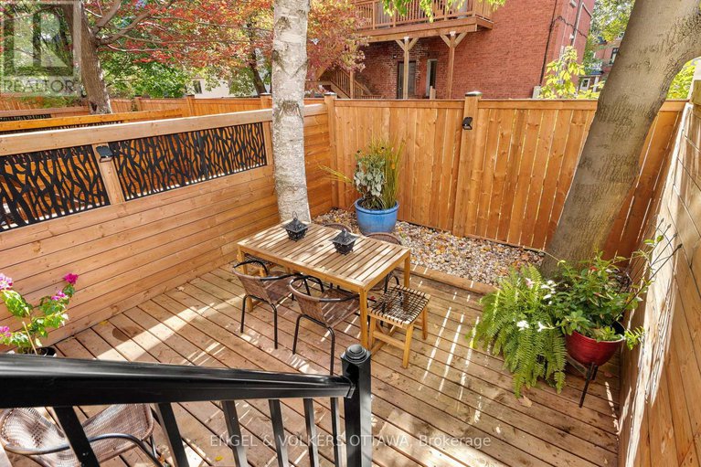 28953210/4-74-somerset-street-w/ottawa-centregolden-triangle/ottawa/ontario/K2P0H5_31