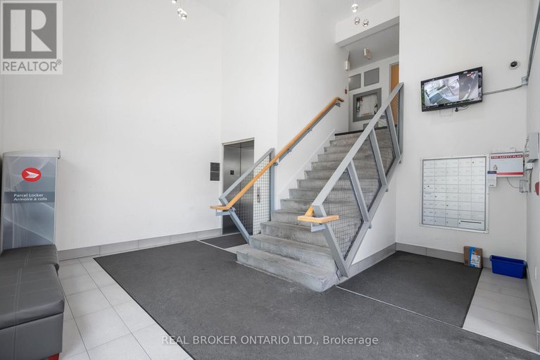 28637796/102-360-cumberland-street/lower-townbyward-market/ottawa/ontario/K1N0B1_2