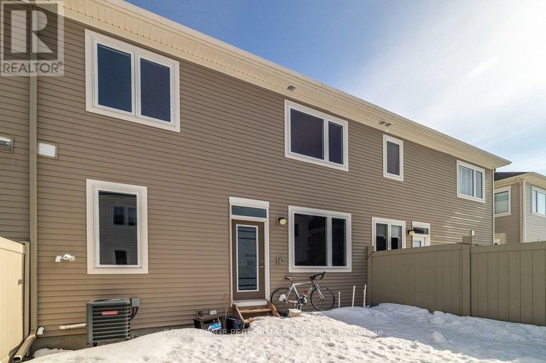 29445573/644-crevier-walk/orleans-village/ottawa/ontario/K1W0M7_76