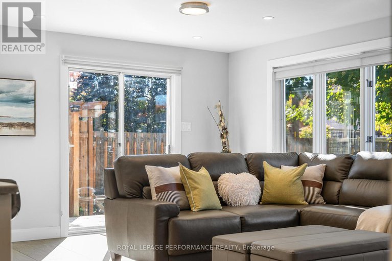 29024440/3026-southmore-drive-e/riverside-park-south/ottawa/ontario/K1V6Z4_24