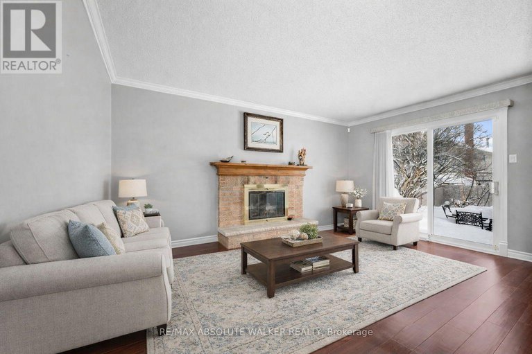 29318478/944-raftsman-lane/convent-glen/ottawa/ontario/K1C2V8_19