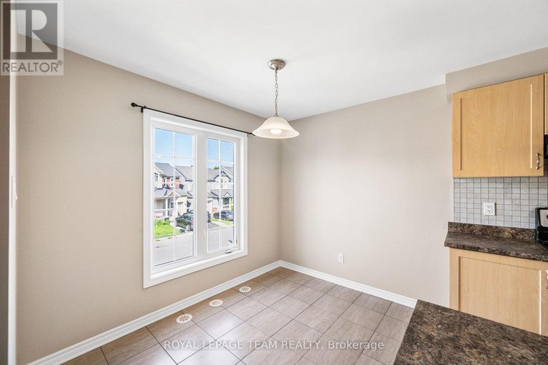 28491802/116-pennant-avenue-e/half-moon-bay/ottawa/ontario/K2J5W6_14