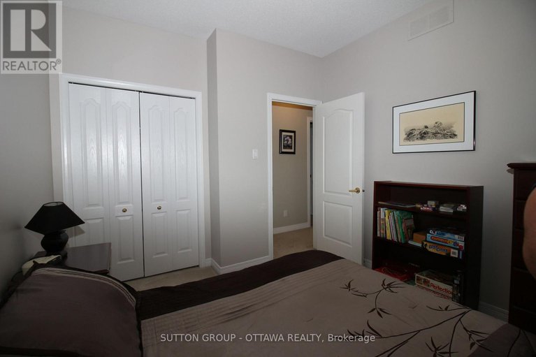 28889685/18-sirocco-crescent/stittsville-north/ottawa/ontario/K2S1Z7_19