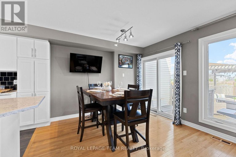 28633299/1879-arrowgrass-way/notting-hillsummerside/ottawa/ontario/K4A0C9_14