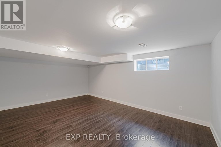 28359766/14-camil-street/castle-heightsrideau-high/ottawa/ontario/K1K0X1_37
