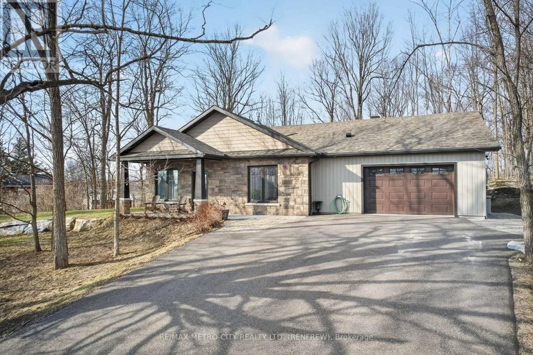 29644036/19-pallen-road/horton-twp/horton/ontario/K7V3Z8_1