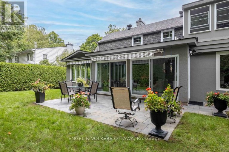 29619475/215-springfield-road/rockcliffe/ottawa/ontario/K1M0L1_35