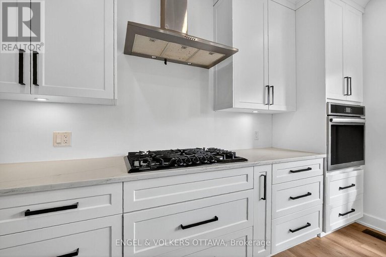 29060729/57-paul-a-bertrand-drive/mcnabbraeside-twps/mcnabbraeside/ontario/K7S3G8_23