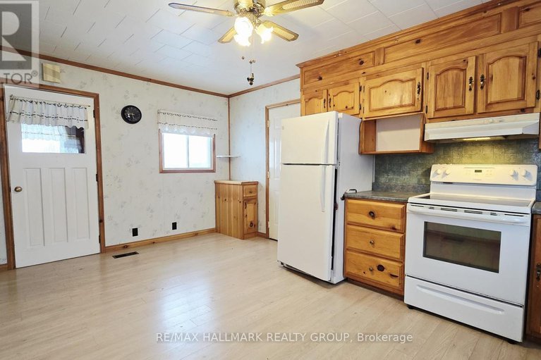 29183294/3427-john-shaw-road/fitzroy-ward-south-east/ottawa/ontario/K0A2H0_12