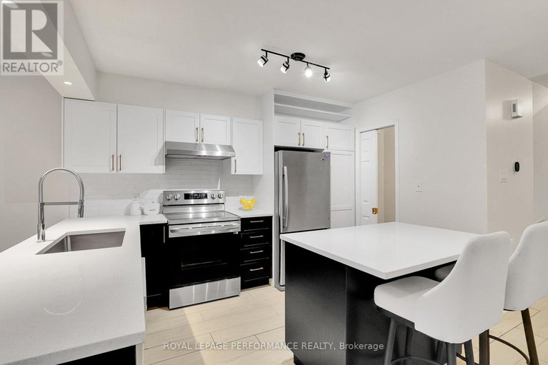 29606715/221-desrosiers-street/vanier/ottawa/ontario/K1L7T2_8