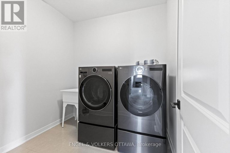 29018606/119-green-ash-avenue/goulbourn-twp-from-franktown-rdsouth-to-rideau/ottawa/ontario/K0A2Z0_28