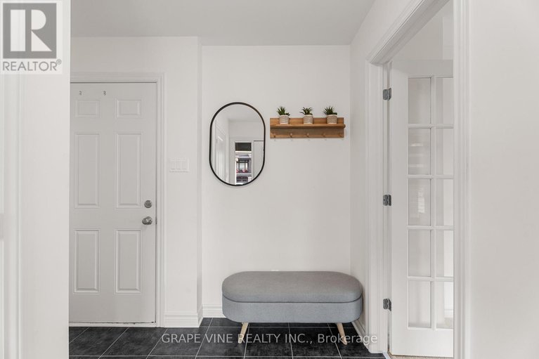 28472373/60-verglas-lane/mer-bleuebradley-estatesanderson-park/ottawa/ontario/K1W0R2_7