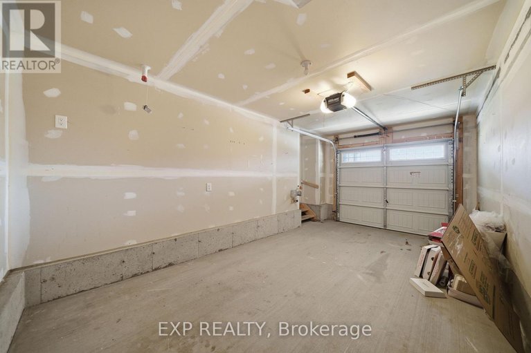 29669748/429-rosingdale-street/emerald-meadowstrailwest/ottawa/ontario/K2M0L8_26