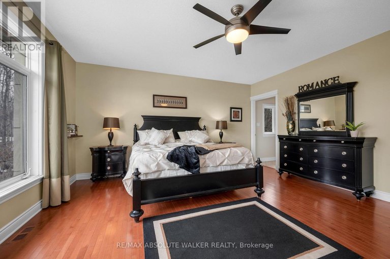 29487630/8134-adam-baker-way/osgoode-twp-north-of-reg-rd-6/ottawa/ontario/K0A2P0_21