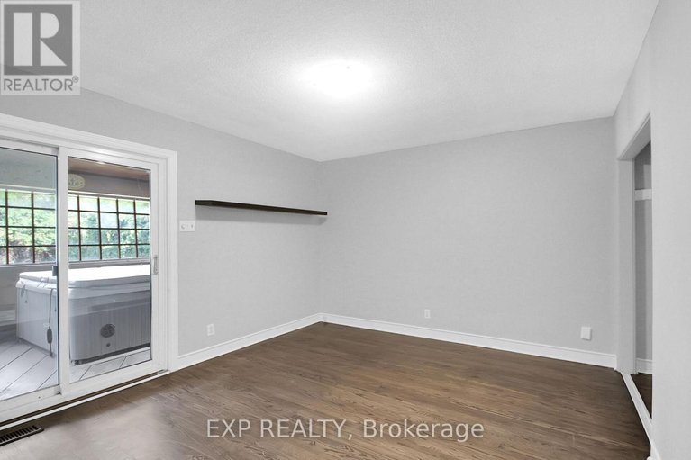 29465694/2247-miramichi-street/kenson-park/ottawa/ontario/K2C0Z1_12