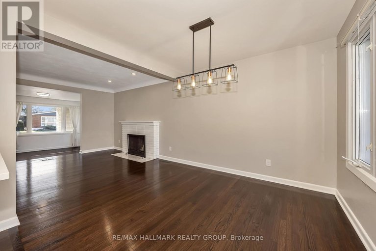 29670694/1138-sherman-drive/bel-air-heights/ottawa/ontario/K2C2M4_11