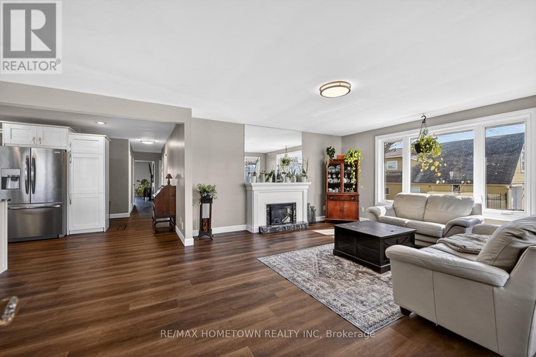 29585347/1643-county-road-2-road/augusta-twp/augusta/ontario/K0E1T0_7