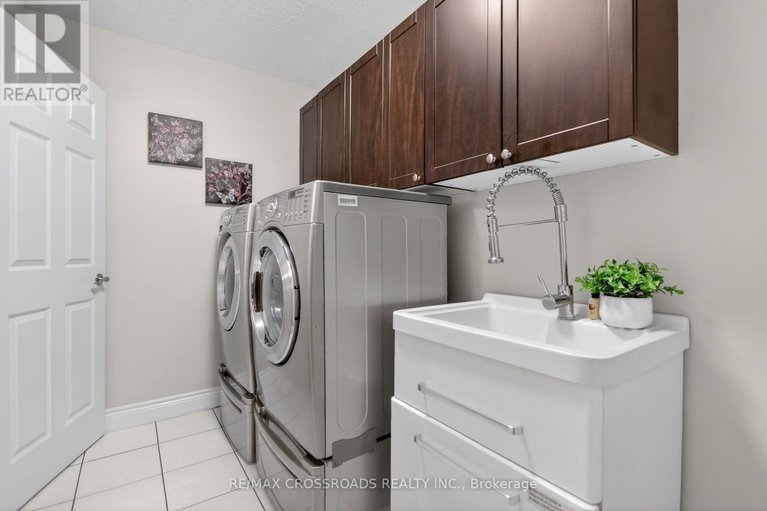 29588901/10-tierney-drive/longfields/ottawa/ontario/K2J4W2_45