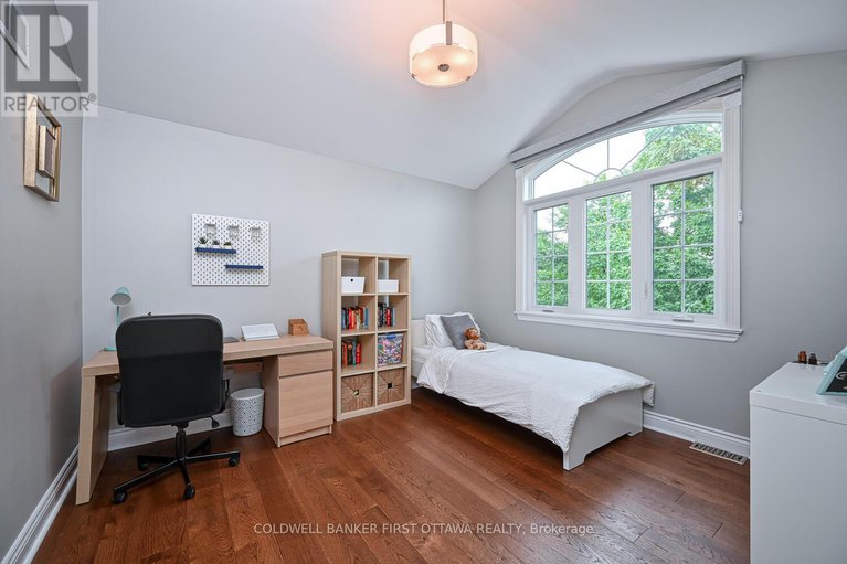 28556106/105-sirocco-crescent/stittsville-north/ottawa/ontario/K2S2C9_27