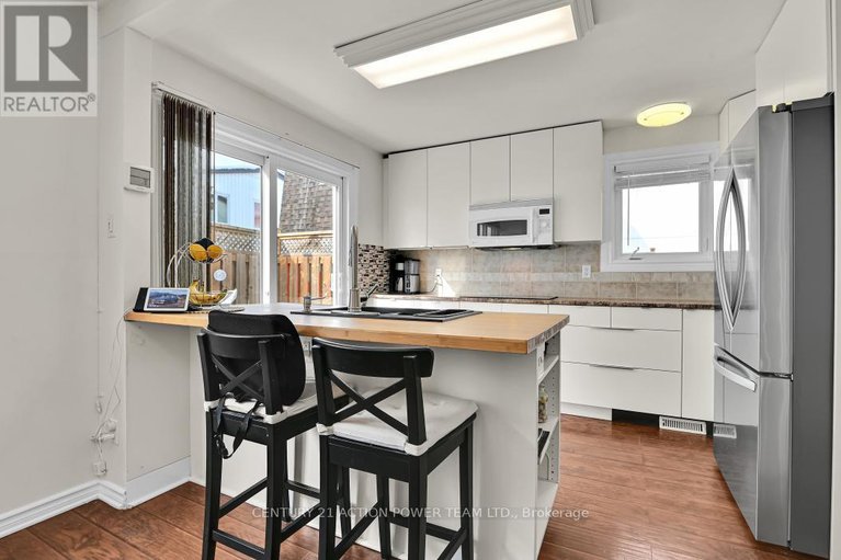 29376844/95-837-eastvale-drive/beaconwood/ottawa/ontario/K1J7T5_14