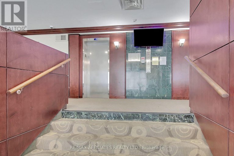 28339810/u303-200-lafontaine-avenue/vanier/ottawa/ontario/K1L8K8_4