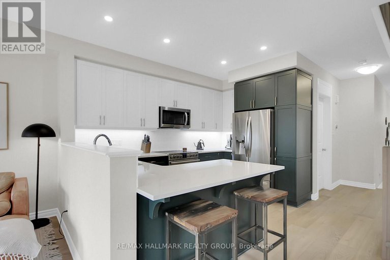 28807965/114-jardiniere-street/remainder-of-stittsville-area/ottawa/ontario/K2S2K2_21