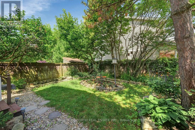 28591928/299-tompkins-avenue/bilberry-creekqueenswood-heights/ottawa/ontario/K1E3X3_22