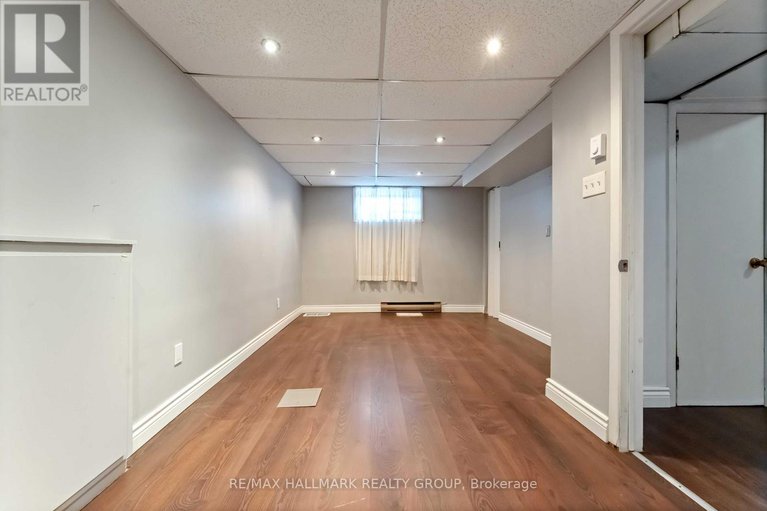 28737782/1921-navaho-drive/bel-air-heights/ottawa/ontario/K2C0T5_31