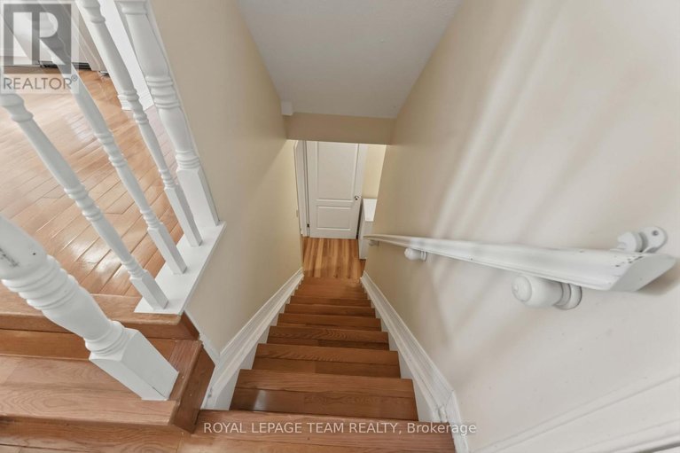 29670018/86-sai-crescent/hunt-club-park/ottawa/ontario/K1G5N9_31