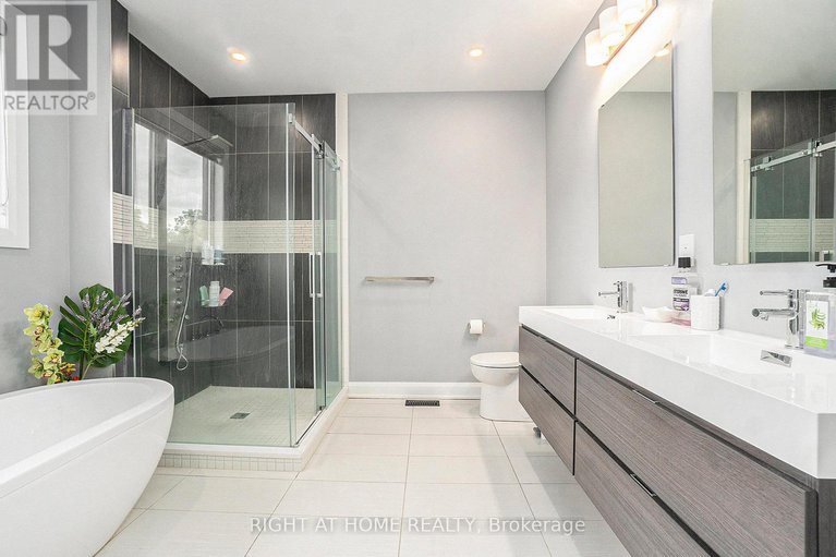 28794756/17-rideau-heights-drive/rideau-heightsrideau-river/ottawa/ontario/K2E7A7_23