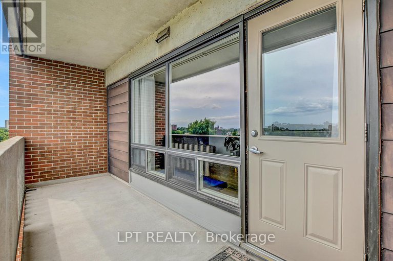 28834733/807-1100-ambleside-drive/woodroffe/ottawa/ontario/K2B8G6_33